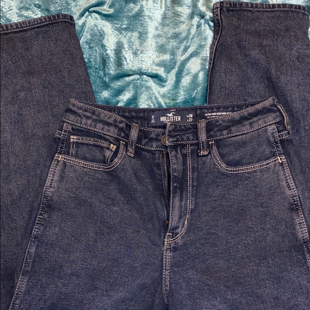 Hollister mom jeans